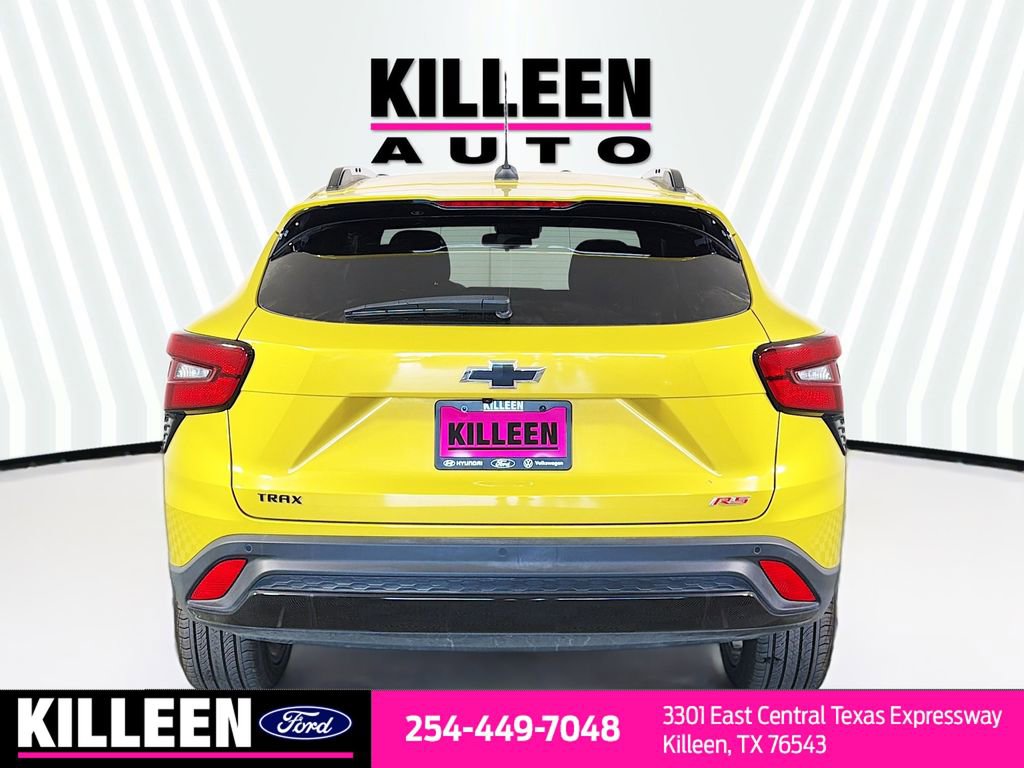 Used 2025 Chevrolet Trax RS w/ Driver Confidence Package image 7