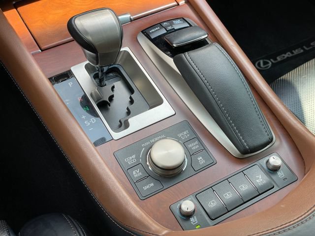 Used 2013 Lexus LS 600h L AWD/4WD image 34