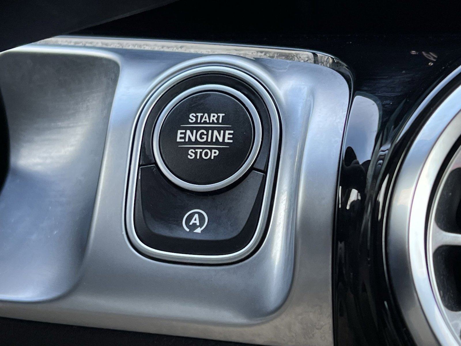 Certified 2024 Mercedes-Benz GLB 250 GLB 250 image 31