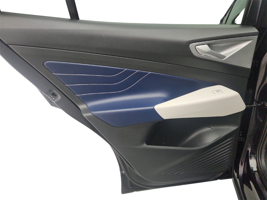 Used 2023 Volkswagen ID.4 Pro S image 23