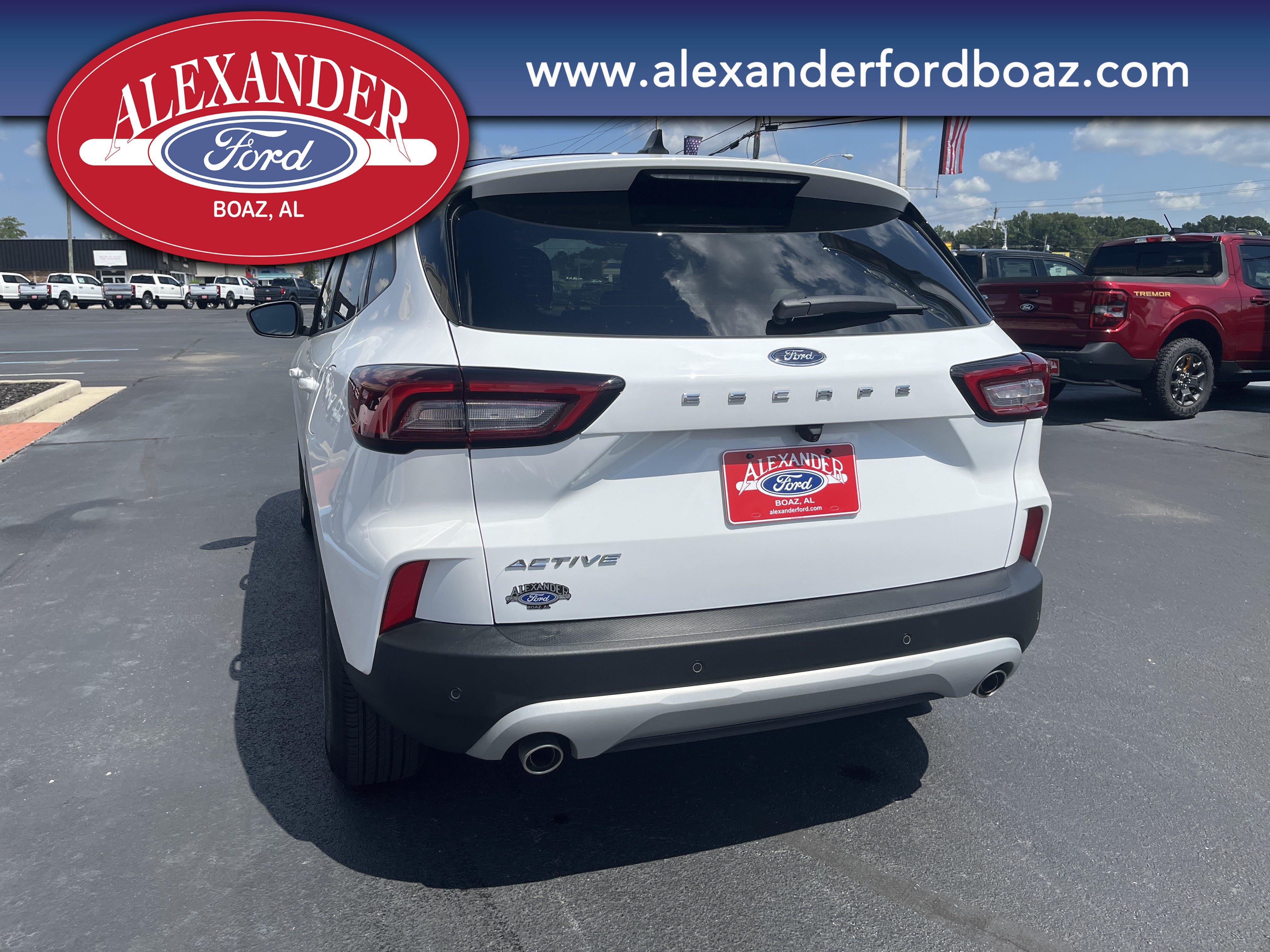 Used 2025 Ford Escape Active w/ Active Premium Tech Pack FWD image 6