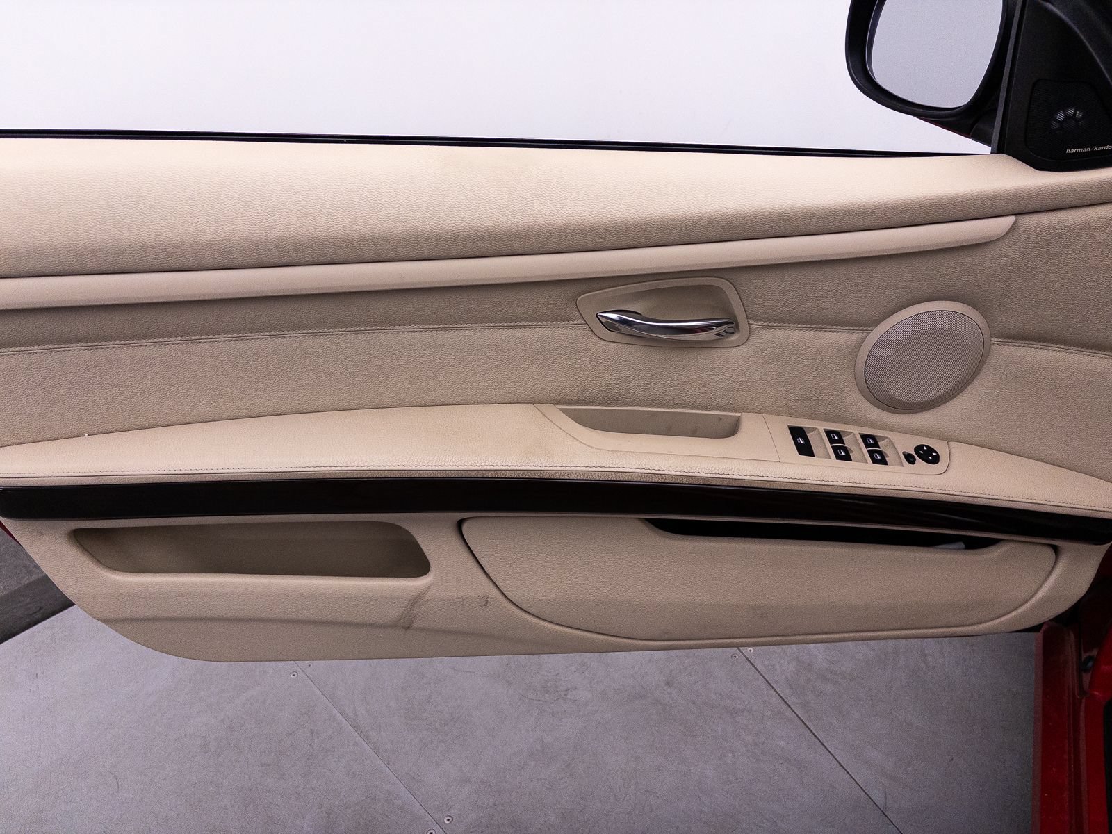 Used 2011 BMW 335i Convertible RWD image 11