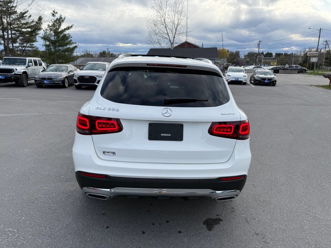 Used 2022 Mercedes-Benz GLC 300 4MATIC image 5