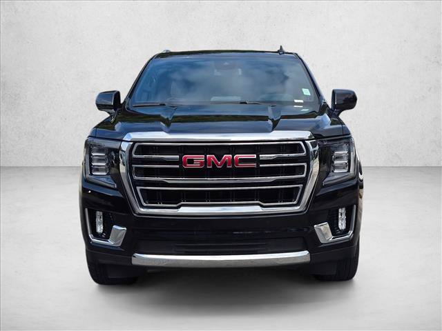 Used 2023 GMC Yukon SLT AWD/4WD image 2