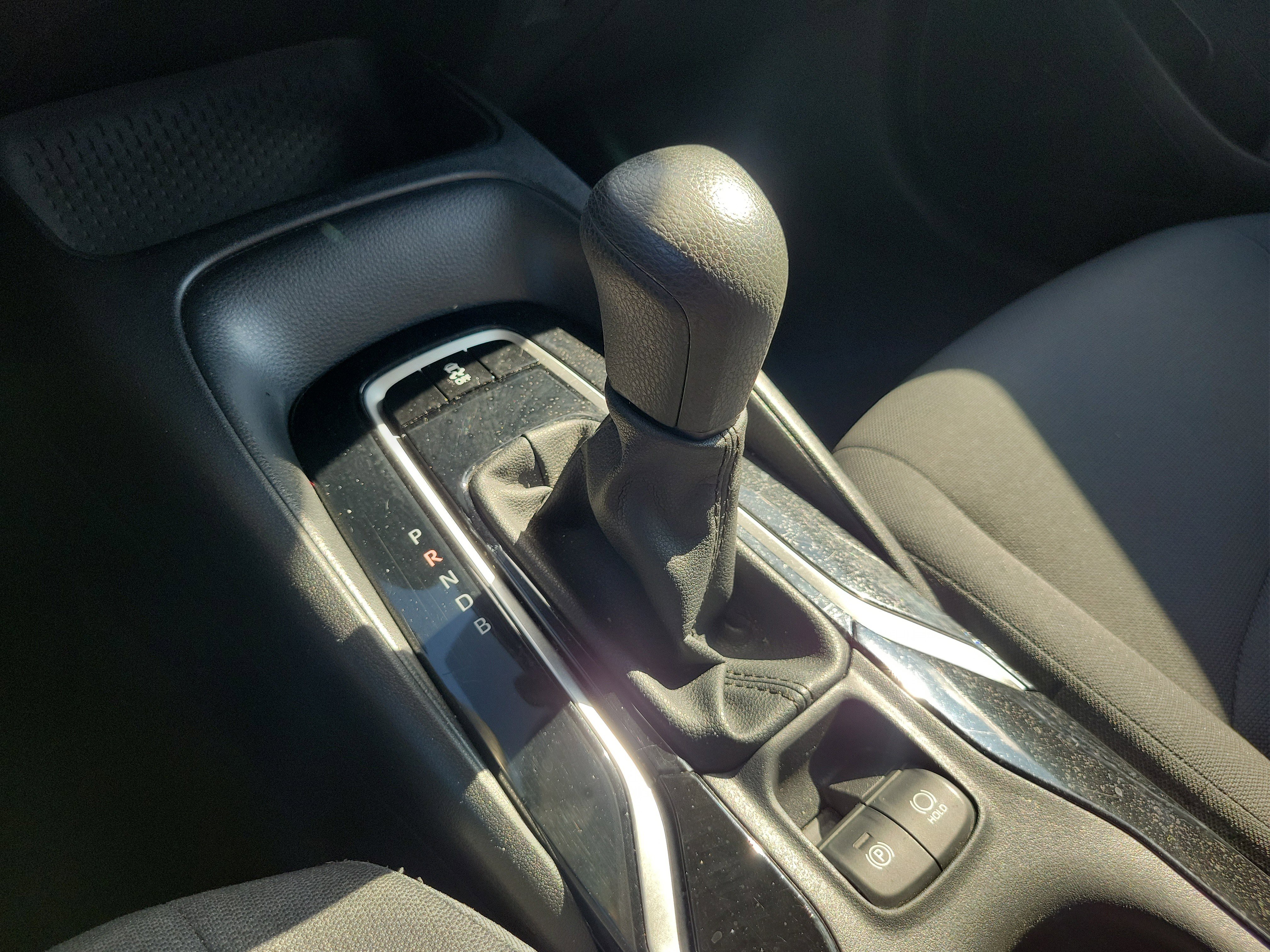 Used 2020 Toyota Corolla LE image 28