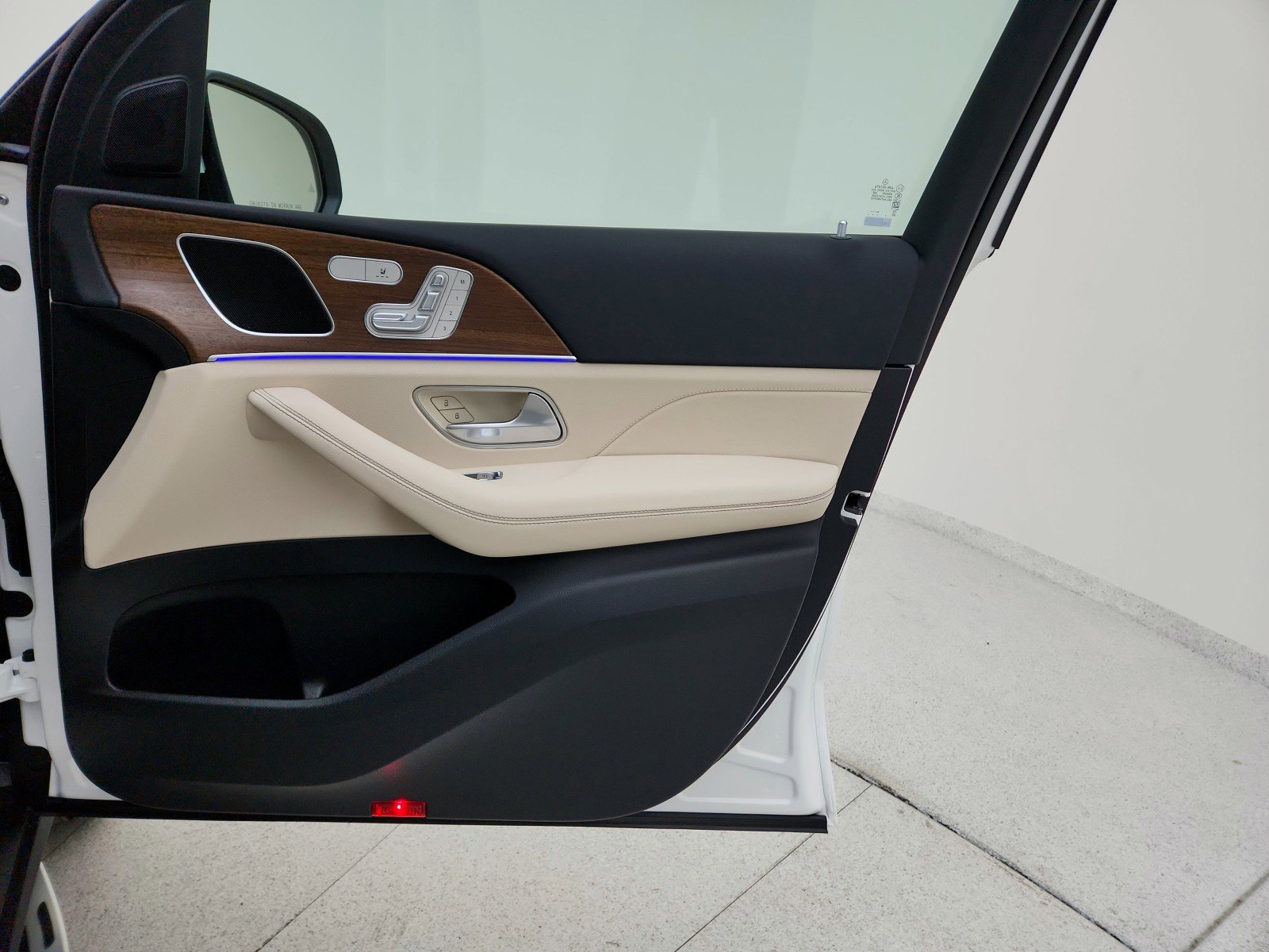 Certified 2025 Mercedes-Benz GLE 350 4MATIC image 26