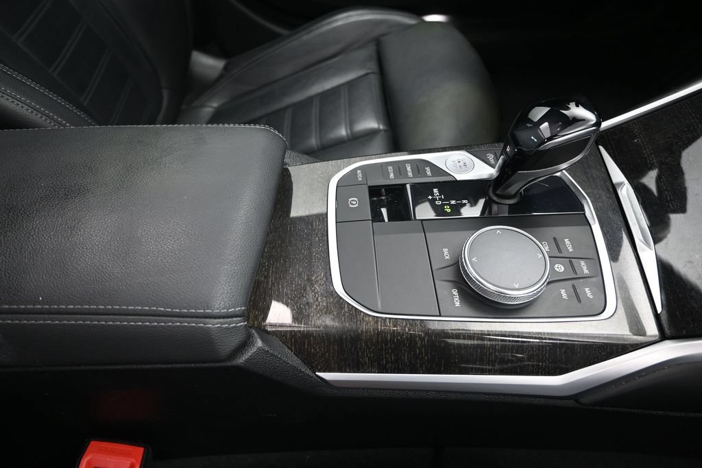 Used 2020 BMW 330i Sedan w/ Executive Package RWD image 27