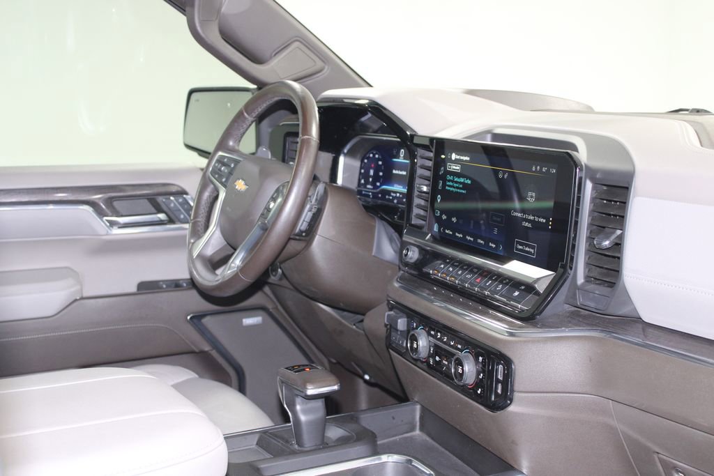 Used 2023 Chevrolet Silverado 1500 LTZ w/ LTZ Premium Texas Edition AWD/4WD image 32