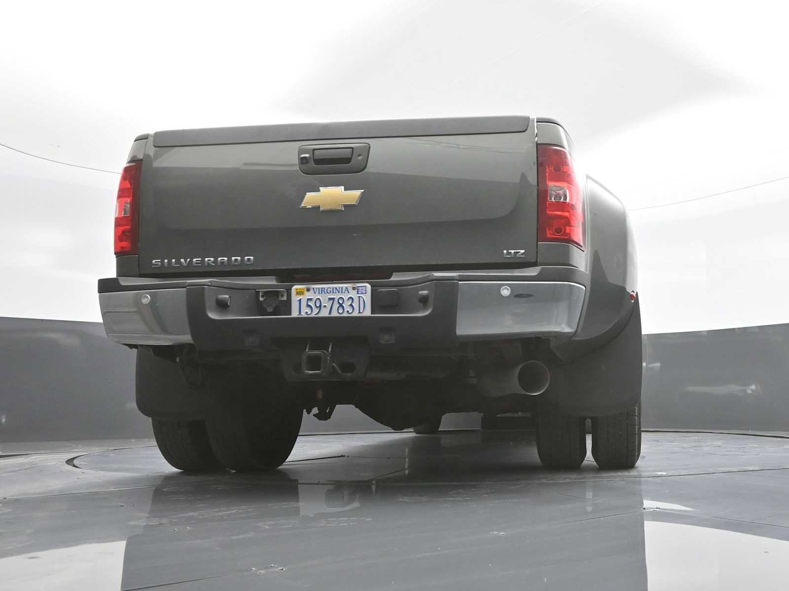 Used 2011 Chevrolet Silverado 3500 LTZ w/ LTZ Plus Package AWD/4WD image 38