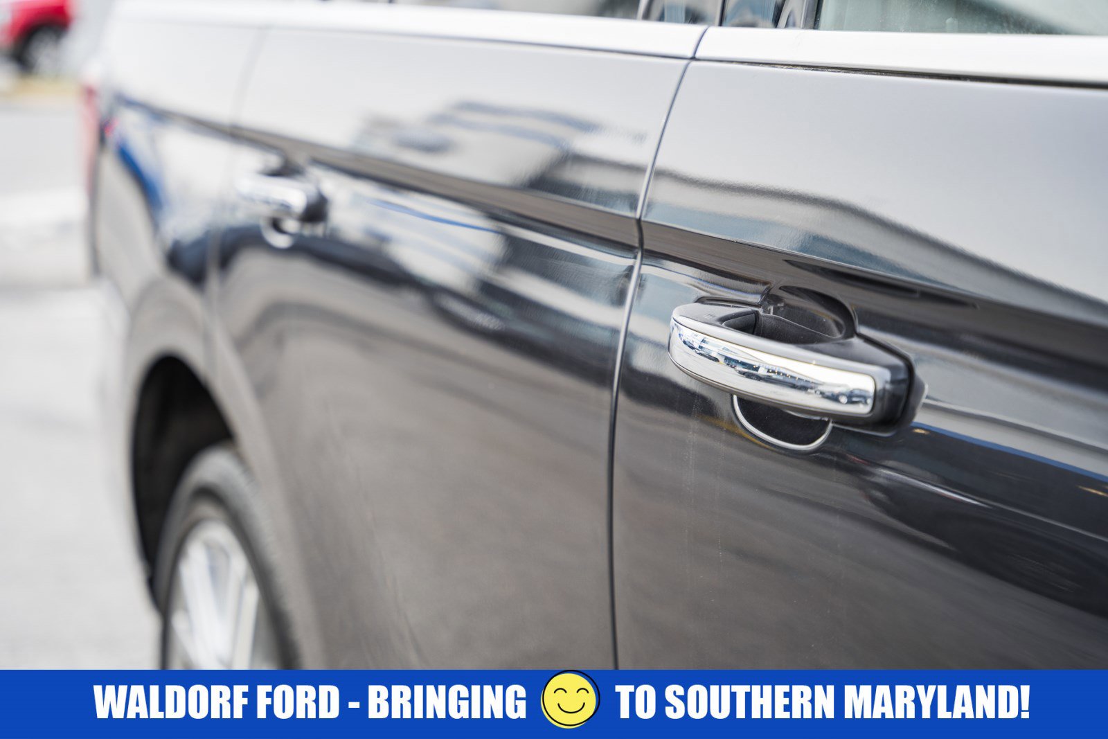 Used 2024 Ford Expedition Limited image 17