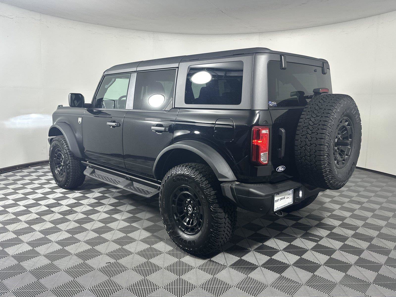 New 2026 Ford Bronco Big Bend w/ Black Diamond Package AWD/4WD image 5