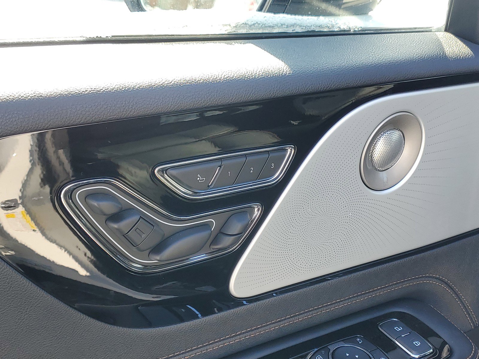 New 2025 Lincoln Aviator Black Label image 9