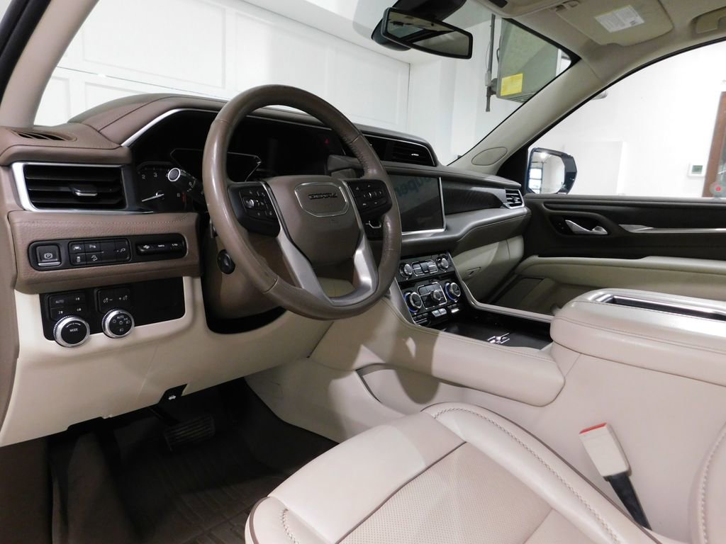 Used 2021 GMC Yukon Denali AWD/4WD image 30