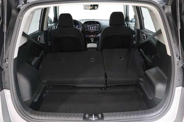 Used 2025 Kia Soul LX FWD image 33