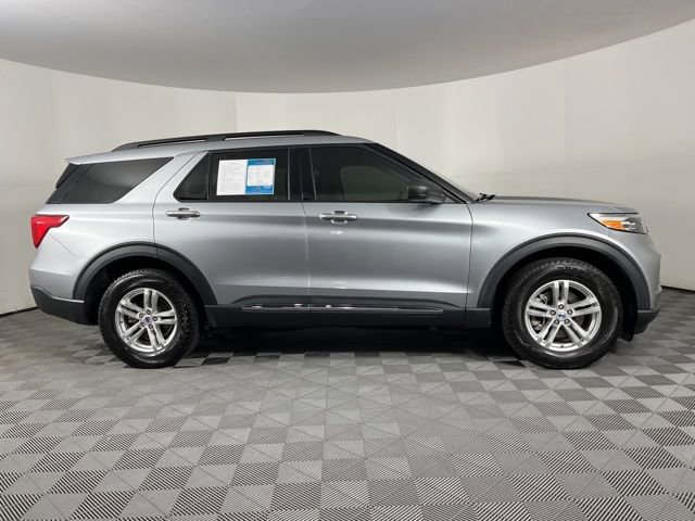 Used 2023 Ford Explorer XLT w/ Equipment Group 202A image 12
