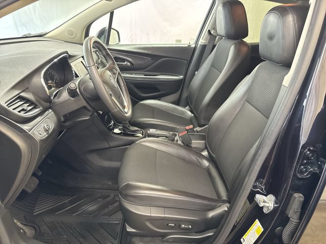 Certified 2022 Buick Encore Preferred w/ Safety Package II AWD/4WD image 10