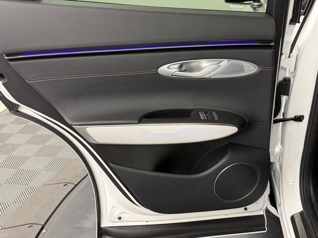 Used 2026 Genesis GV70 2.5T Advanced image 38