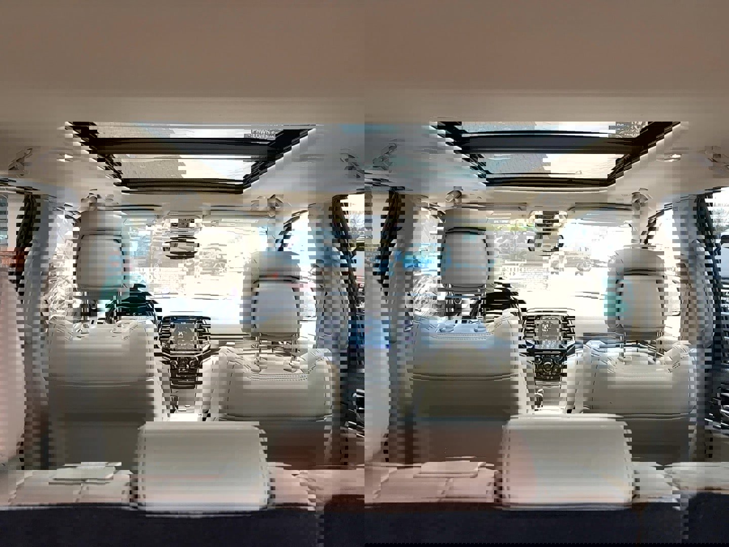 Used 2020 Jeep Grand Cherokee Limited w/ Luxury Group II image 10