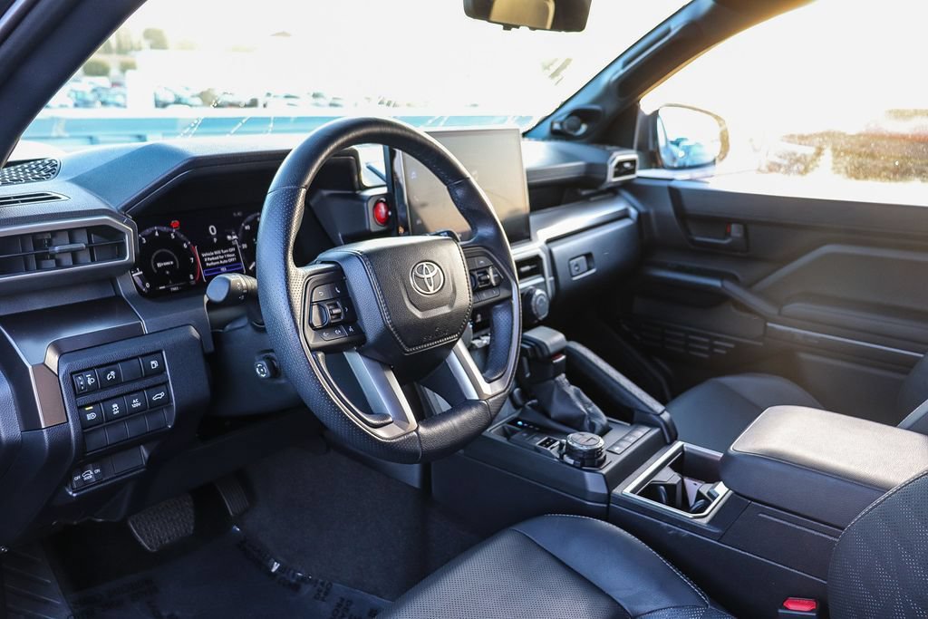 Used 2025 Toyota 4Runner TRD Off-Road Premium w/ Tow Technology Package AWD/4WD image 23