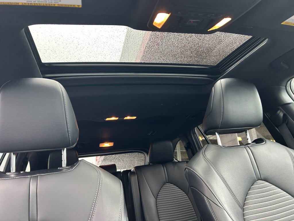 Used 2021 Toyota Highlander XSE image 27