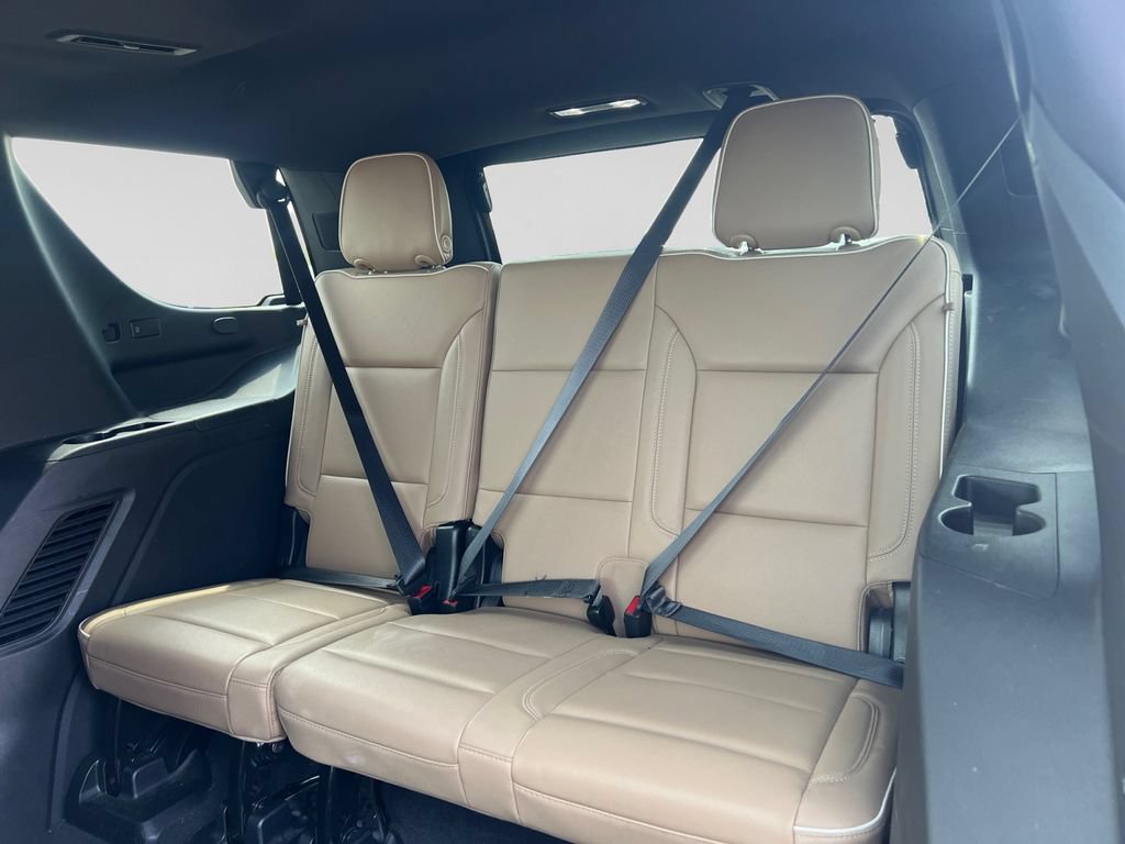 Used 2023 Chevrolet Tahoe Premier AWD/4WD image 36