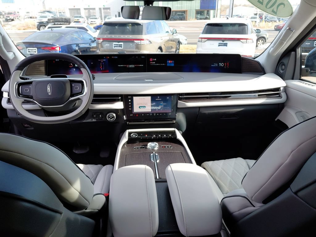 New 2026 Lincoln Navigator Black Label AWD/4WD image 23