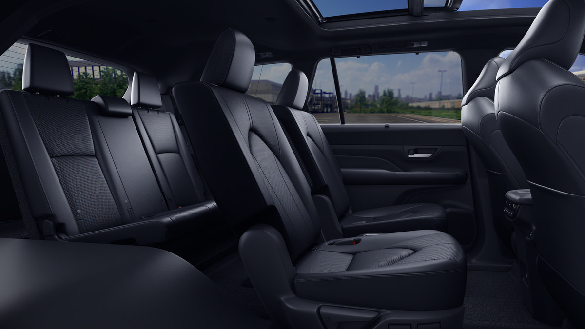 New 2026 Toyota Grand Highlander AWD Hybrid image 2