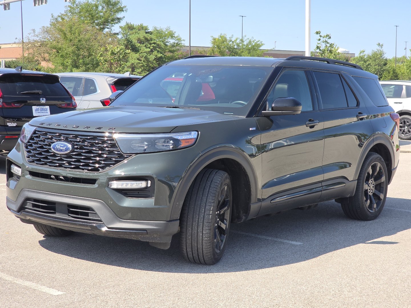 Used 2023 Ford Explorer ST-Line w/ Class IV Trailer Tow Package AWD/4WD image 11