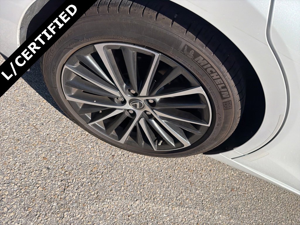 Used 2024 Lexus ES 350 w/ Premium Package image 11