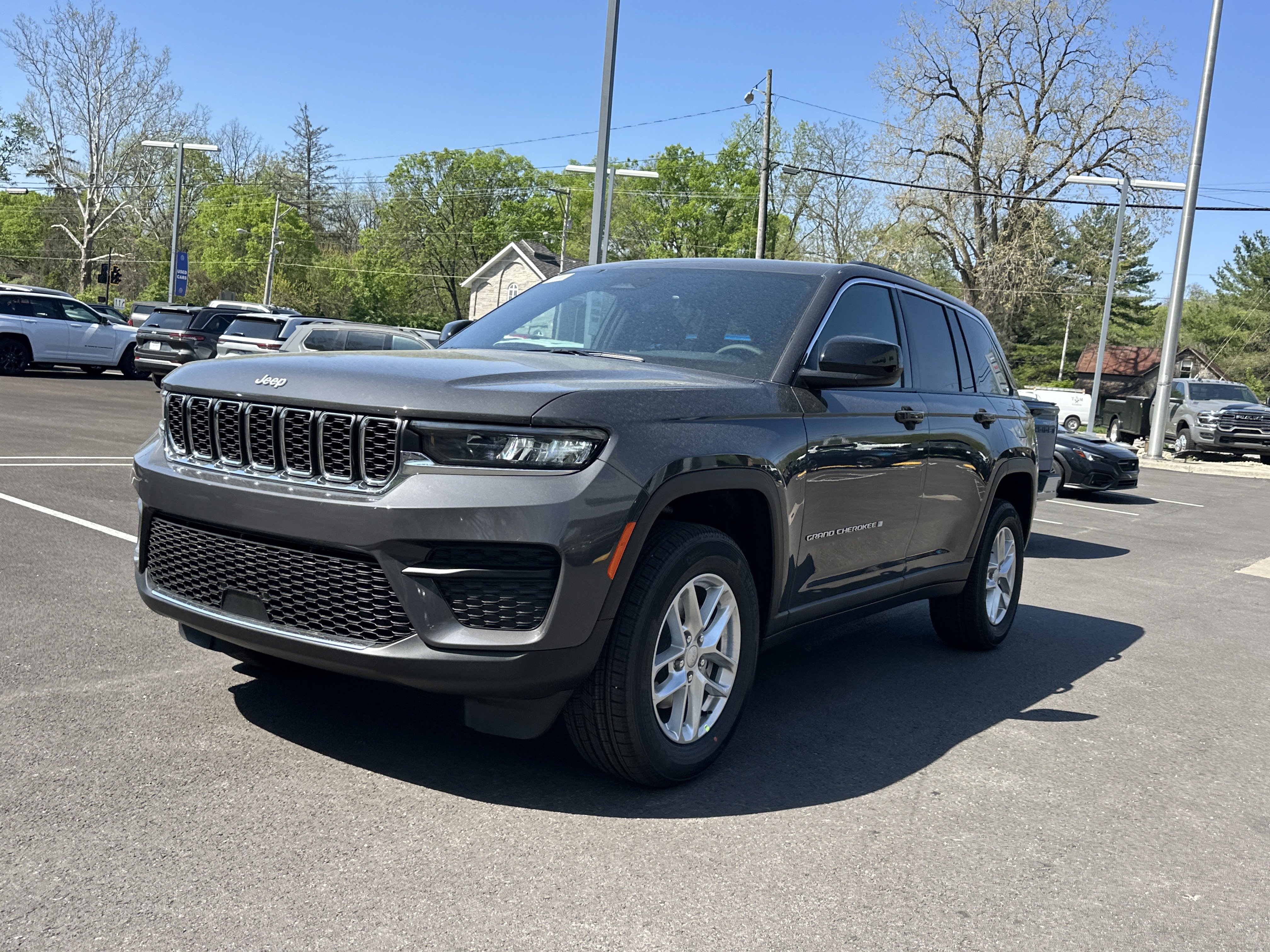 New 2026 Jeep Grand Cherokee Laredo AWD/4WD image 22