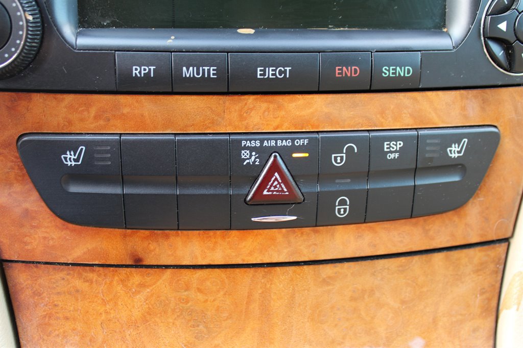 Used 2008 Mercedes-Benz E 350 4MATIC Wagon image 23