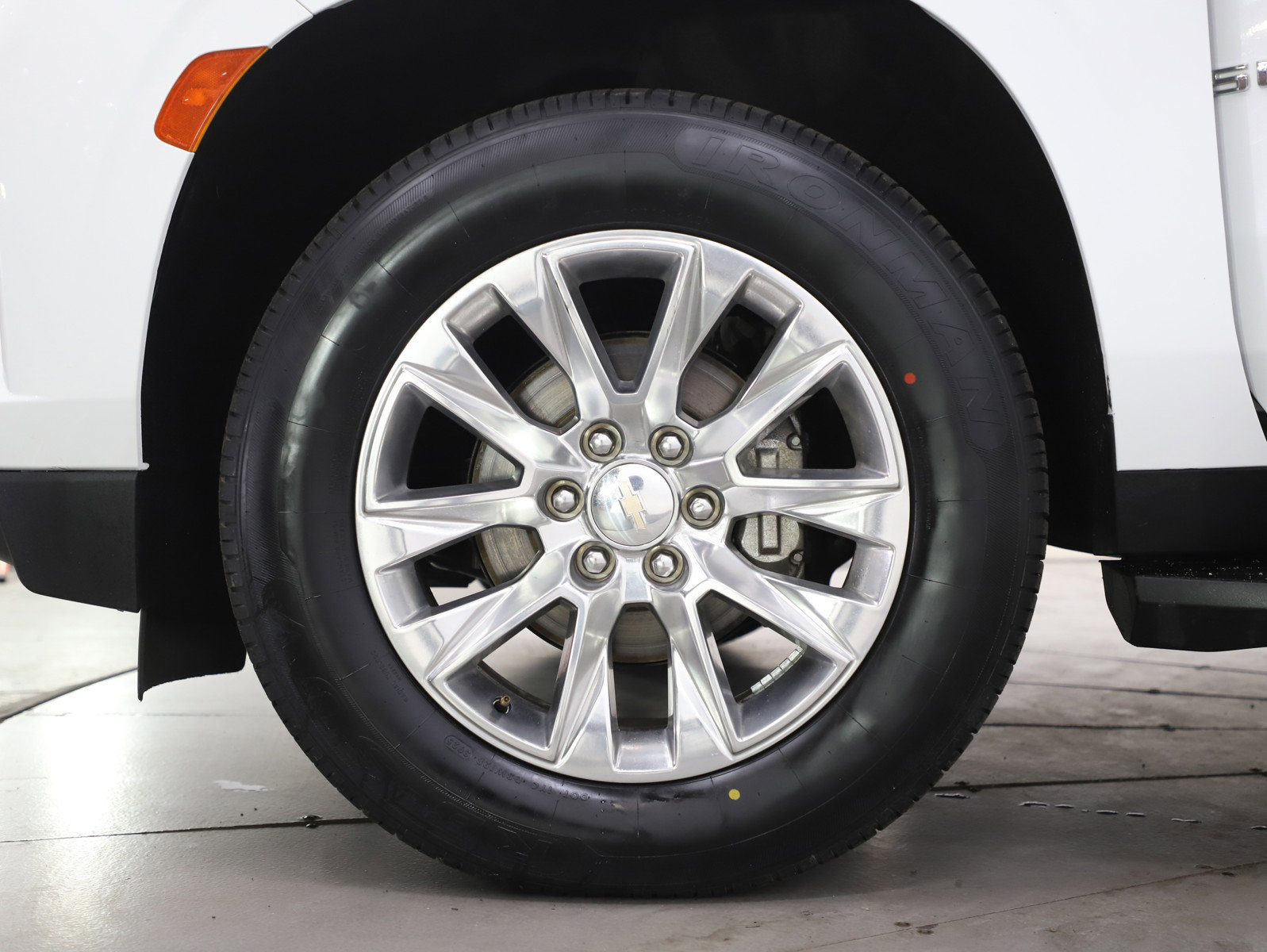Used 2023 Chevrolet Suburban Premier AWD/4WD image 35