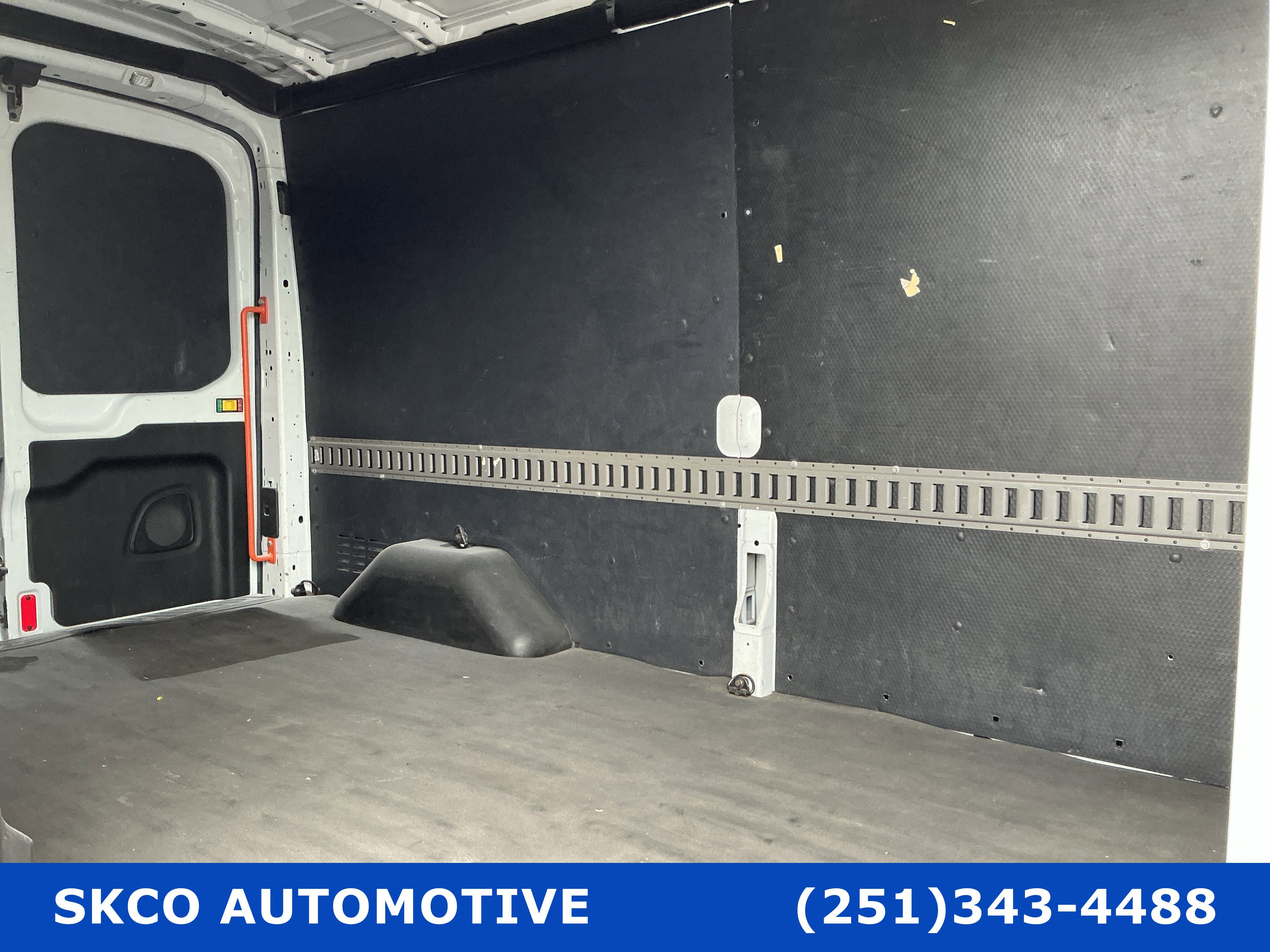 Used 2018 Ford Transit 150 148 Medium Roof image 14