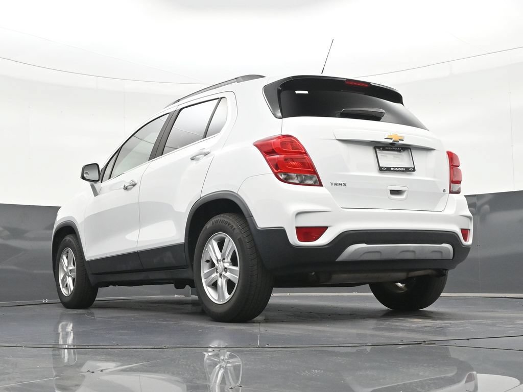 Used 2020 Chevrolet Trax LT w/ LT Convenience Package FWD image 25