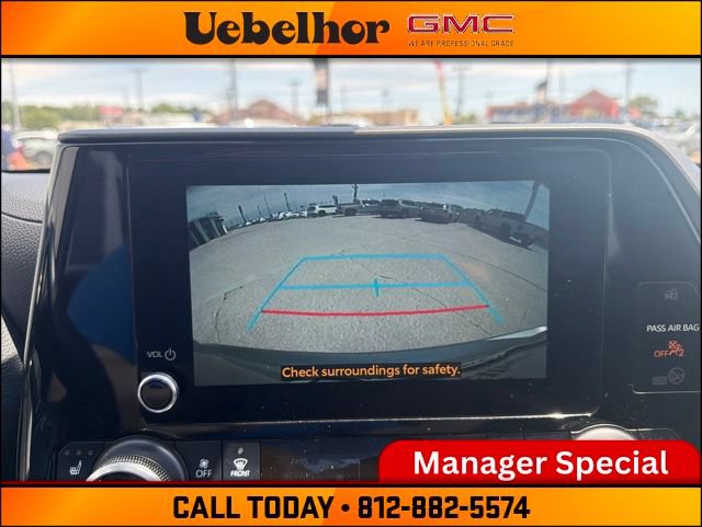 Used 2023 Toyota Highlander XLE FWD image 30