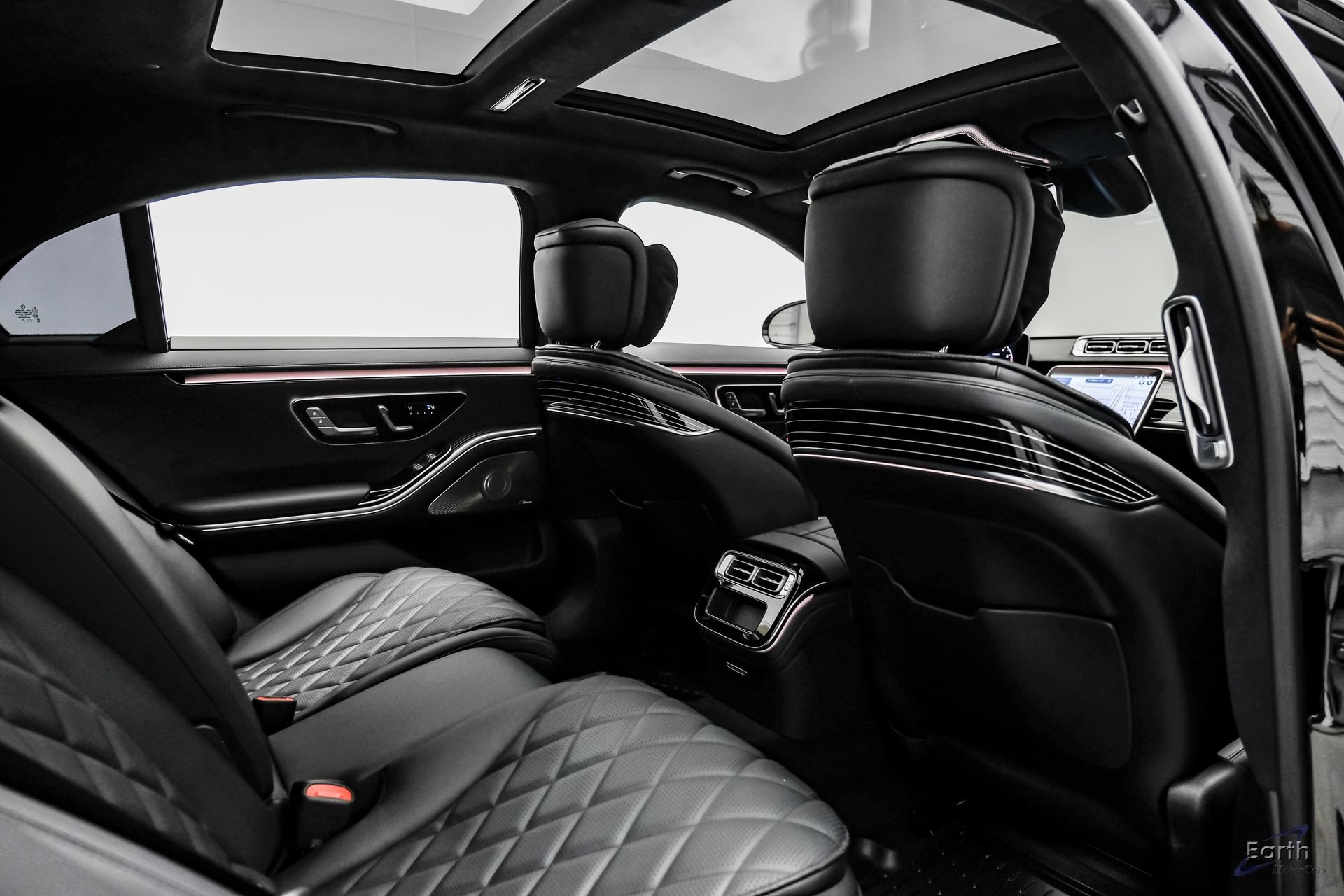 Used 2024 Mercedes-Benz S 580 4MATIC Sedan w/ AMG Line image 70
