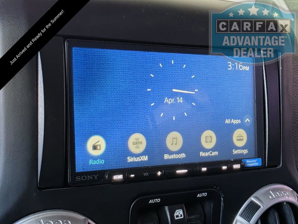 Used 2015 Jeep Wrangler Unlimited Rubicon AWD/4WD image 17
