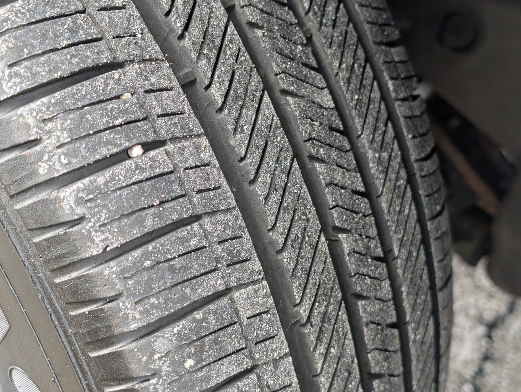 Used 2003 GMC Yukon XL Denali image 19