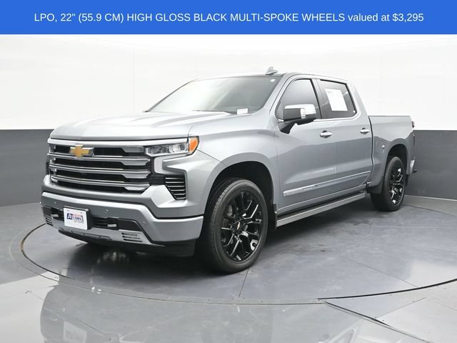 Used 2025 Chevrolet Silverado 1500 High Country AWD/4WD image 3