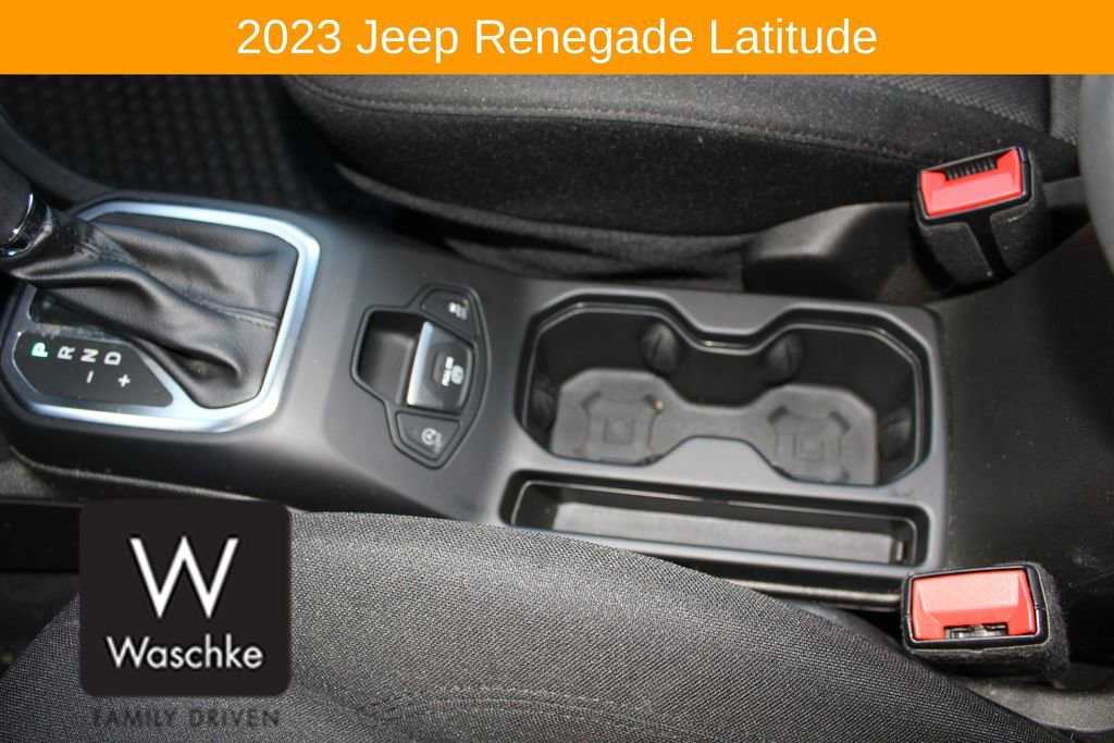 Used 2023 Jeep Renegade Latitude image 27