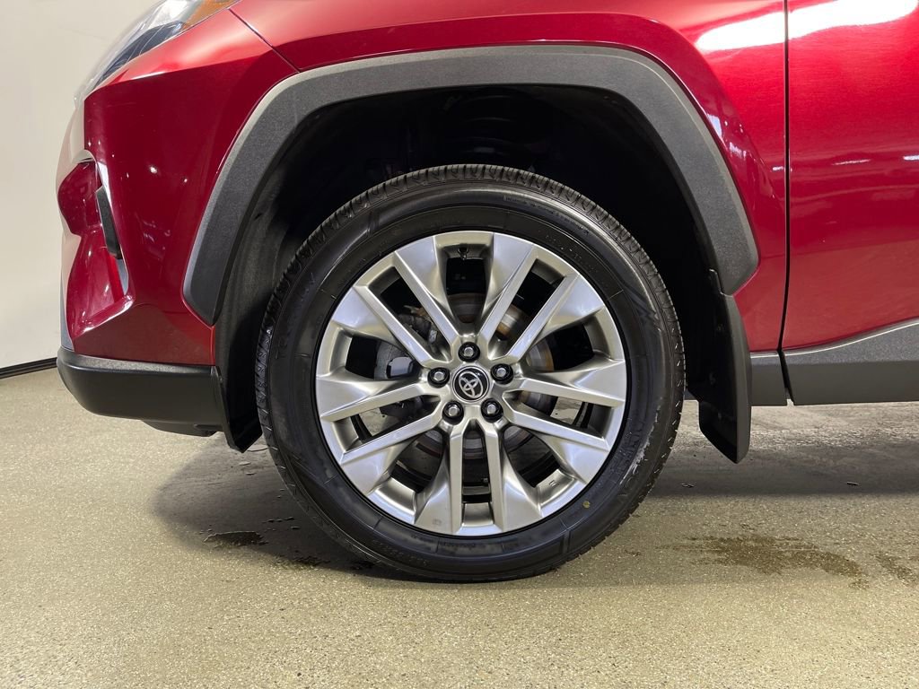 Used 2023 Toyota RAV4 XLE Premium AWD/4WD image 11