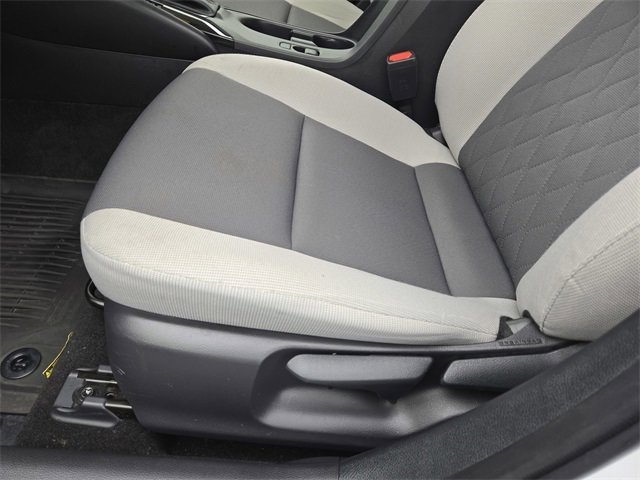 Used 2024 Toyota Corolla LE image 12