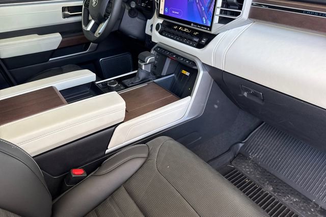 Used 2024 Toyota Sequoia Capstone image 17