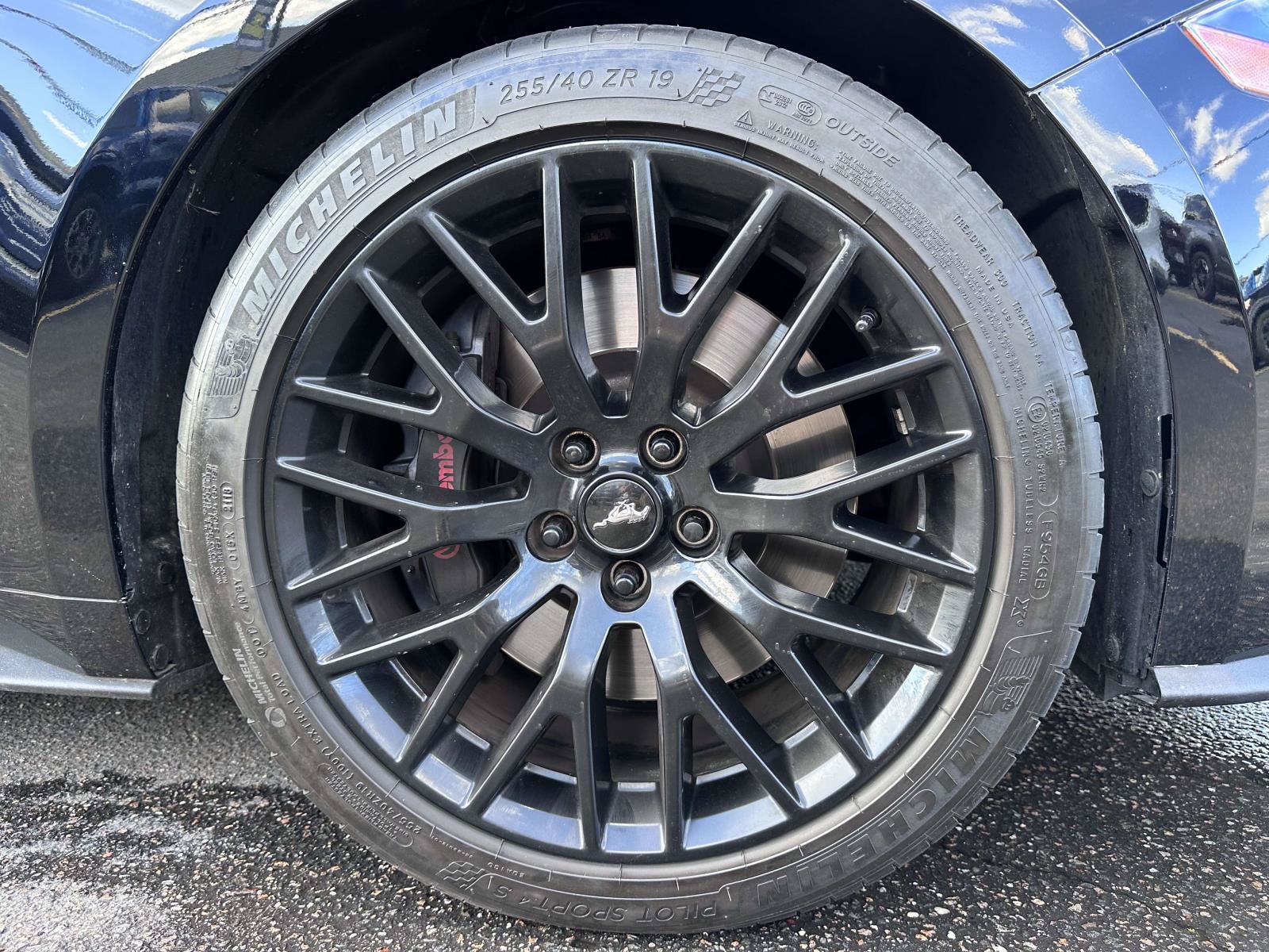 Used 2019 Ford Mustang GT Premium w/ GT Performance Package RWD image 7