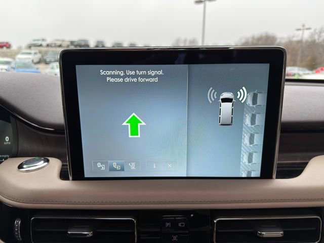 Used 2023 Lincoln Aviator Reserve w/ Equipment Group 201A image 32