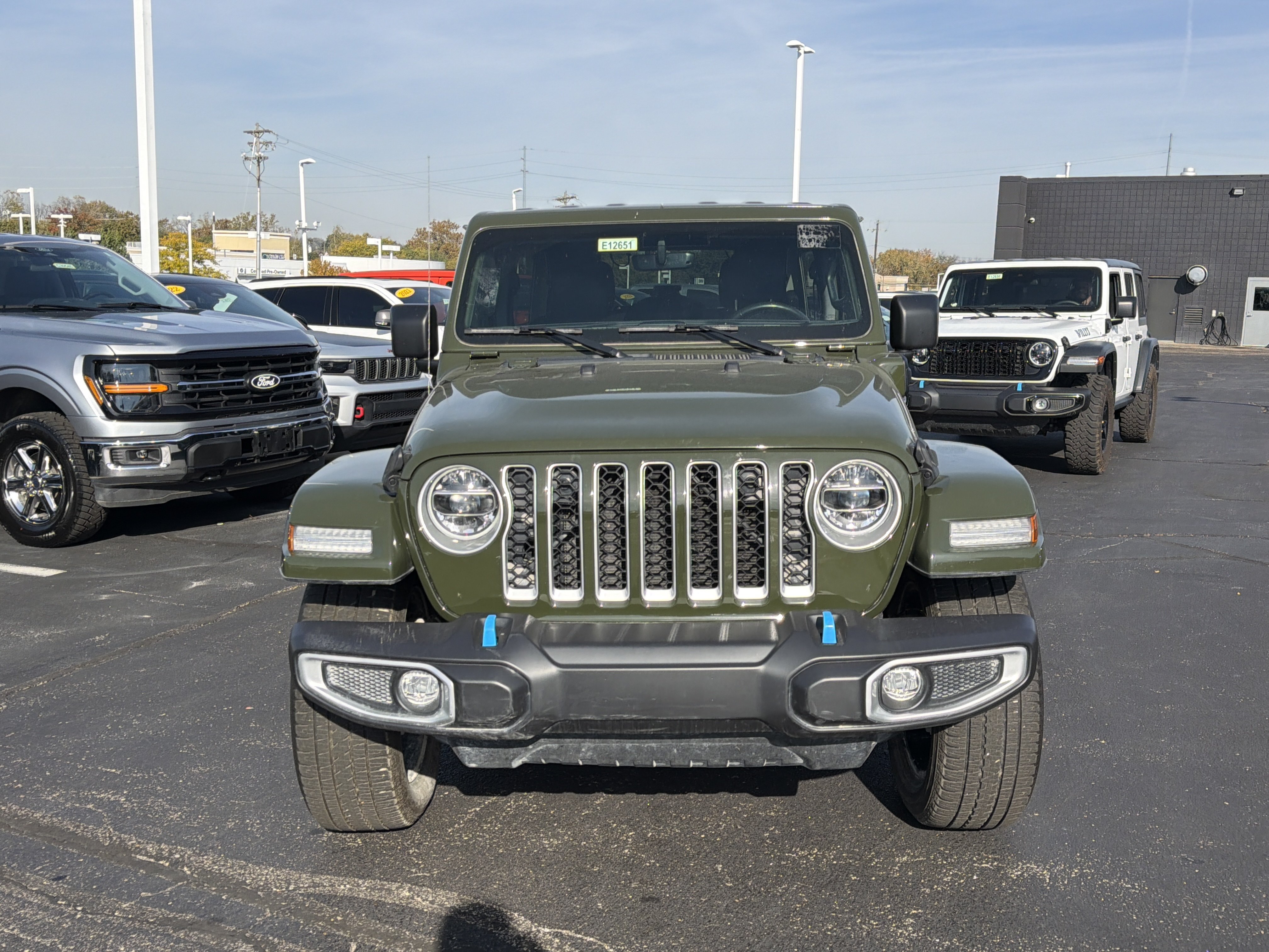 Certified 2022 Jeep Wrangler Unlimited Sahara w/ Cold Weather Group AWD/4WD image 3