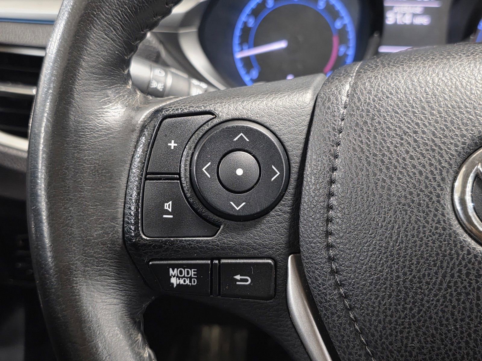 Used 2015 Toyota Corolla S image 30