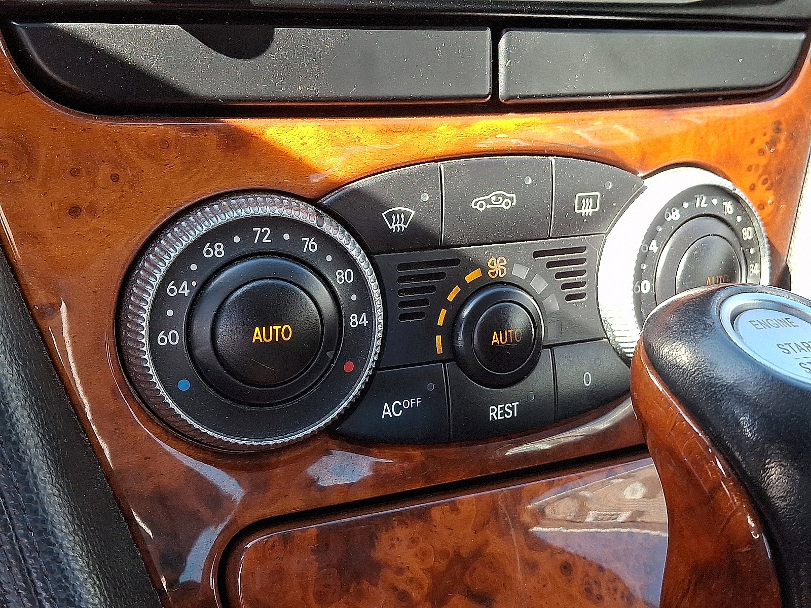 Used 2003 Mercedes-Benz SL 500 image 16