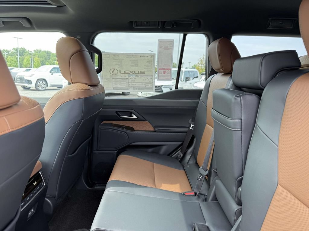 New 2026 Lexus GX 550 AWD/4WD image 13