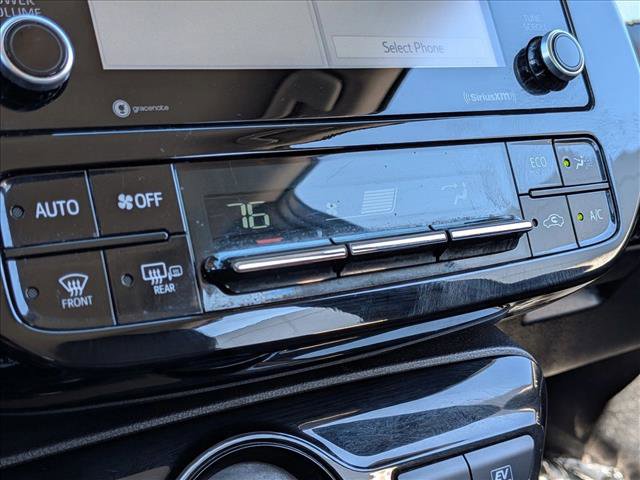 Used 2022 Toyota Prius LE image 14